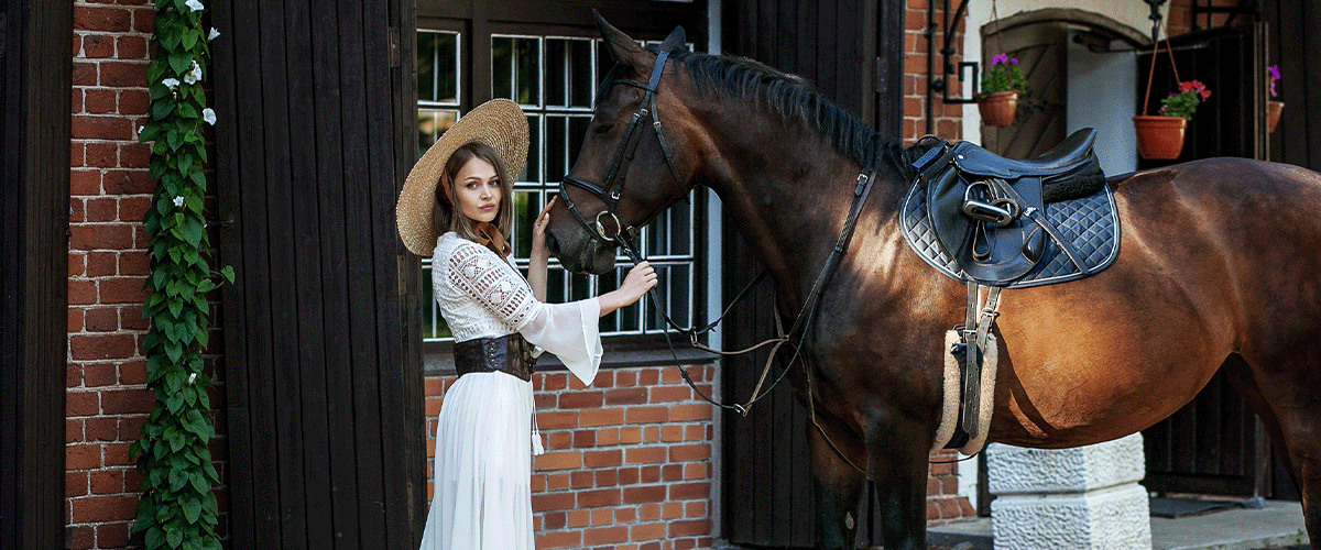 Horse Racing Season Is Here – Sell Your Hats In The Best Packaging Available